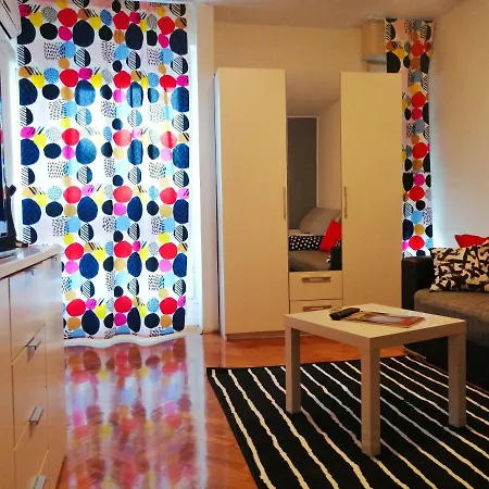 Apartman Flora